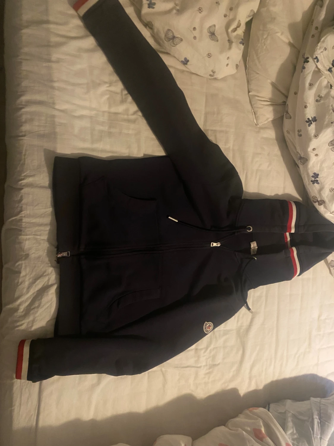 Svart Moncler hoodie med dragkedja  - 1