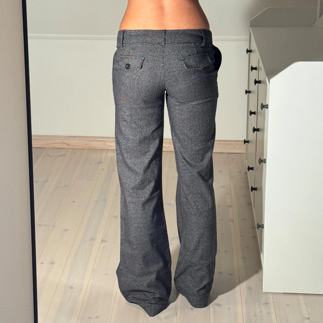 Lågmidjade kostymbyxor  - 3