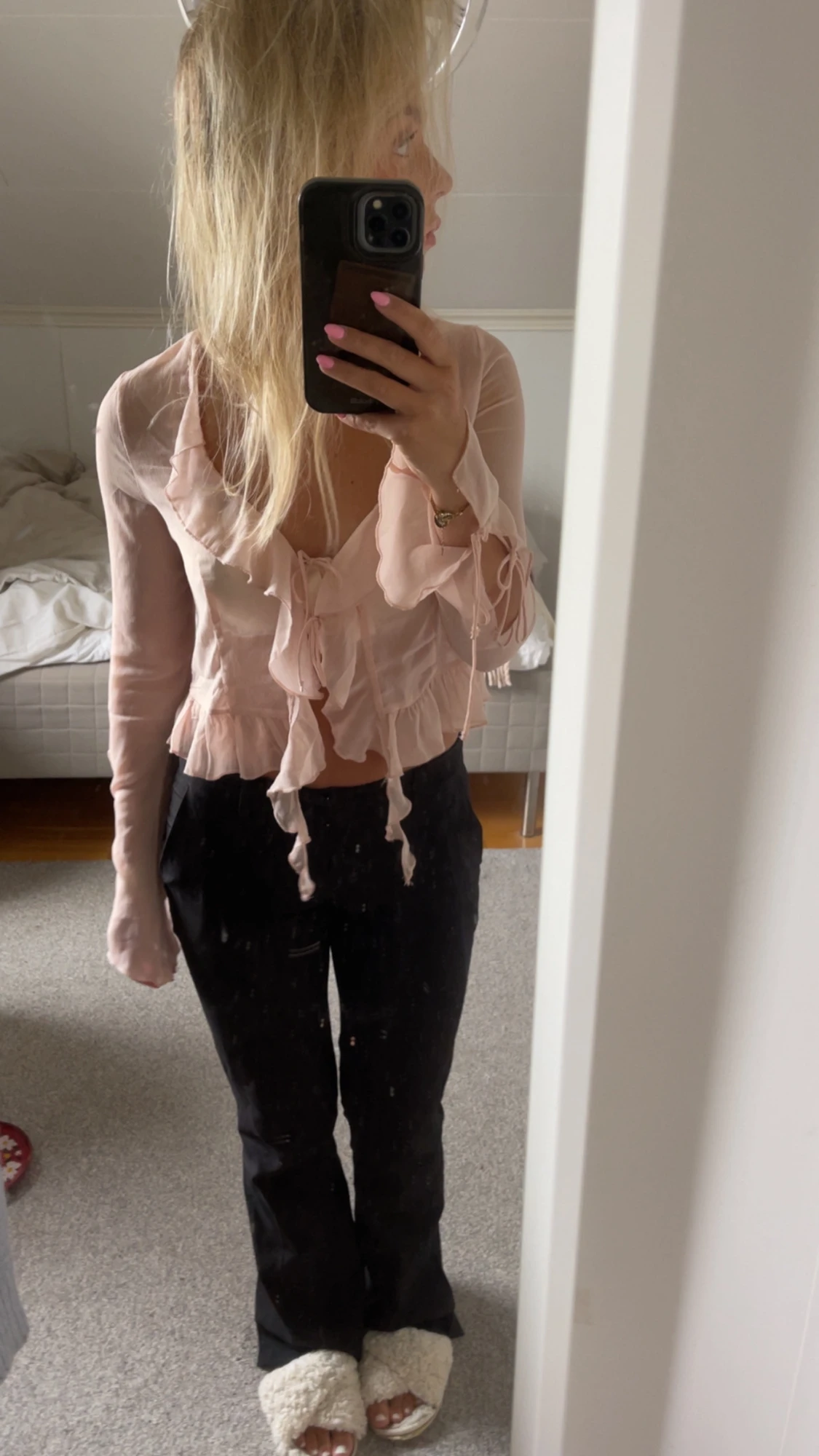 Ljusrosa omlottblus med volang - 1