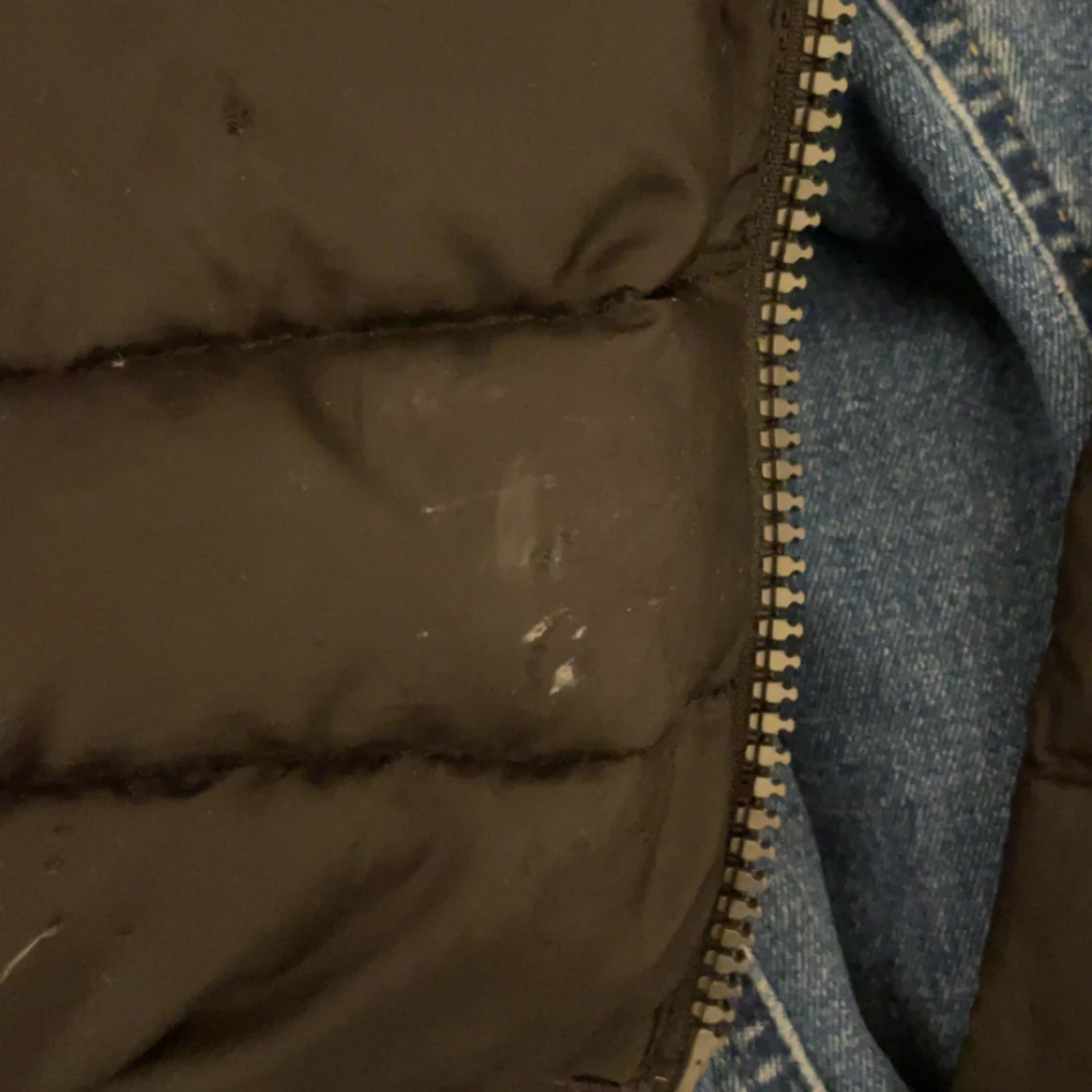 Svart pufferjacka från Colmar - 4