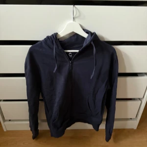 Zip hoodie - Zip hoodie från Cubus i storlek S