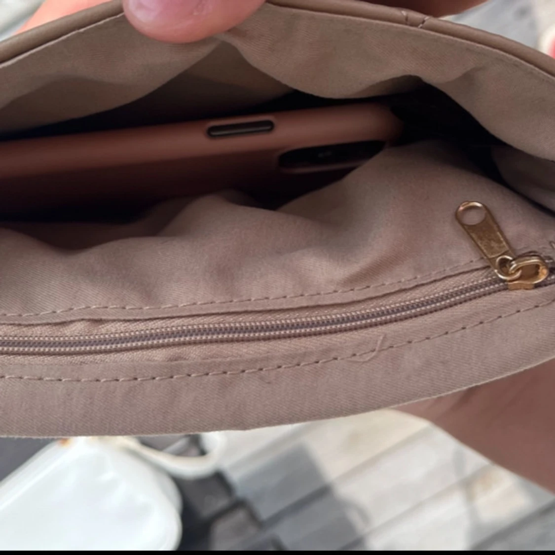 Beige quiltad axelväska - 91