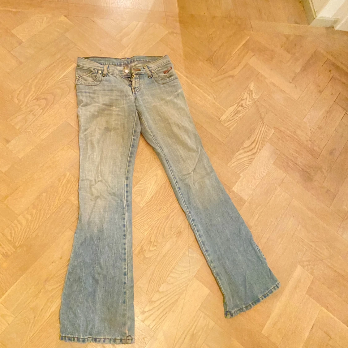 bootcut jeans ljusblå