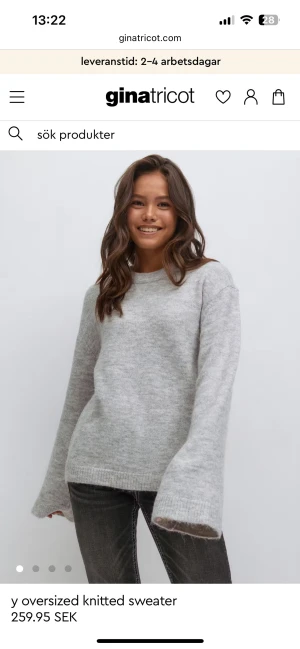 Grå stickad tröja Gina Tricot - Supermysig grå stickad tröja från Gina Tricot med oversized passform och långa ärmar. Skriv för egna bilder❤️storlek 158/164 