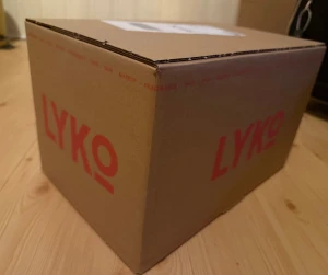 Lyko Me-Phoria julkalender/ adventskalender  - SLUTSÅLD på Lyko!  OBS!! Spoilers på bild 3  Värde ca 6700kr.  Populära Lykos skönhetskalendrar säljer slut varje år!   Oöppnad Lyko Me-Phoria adventskalender, skönhetskalender, beauty calendar, julkalender, ff obruten i kartongen den kom i.  Säljs för att jag fick flera kalendrar i present.   Kan även mötas upp i typ hela Stockholm, Uppsala och Södertälje.