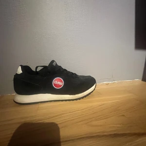 Colmar skor  - Stolek 40 bra skick fräscha 