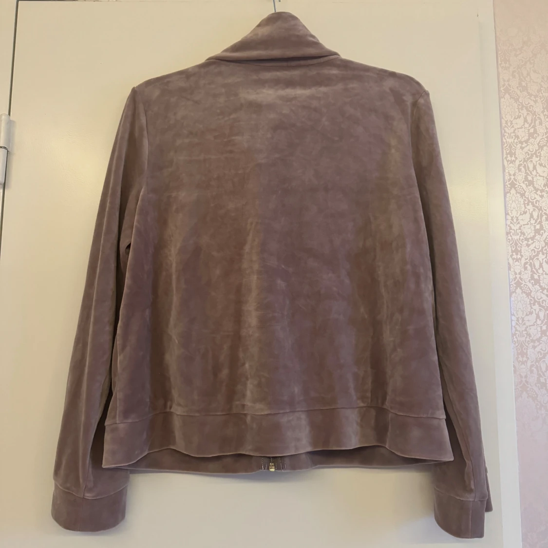 Ljuslila velourjacka - 4