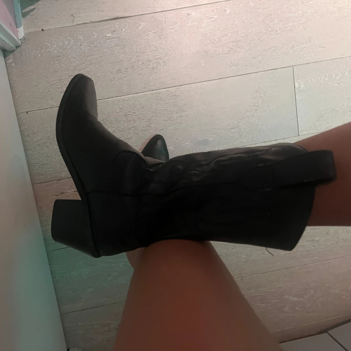 Svarta cowboy boots med klack - 1