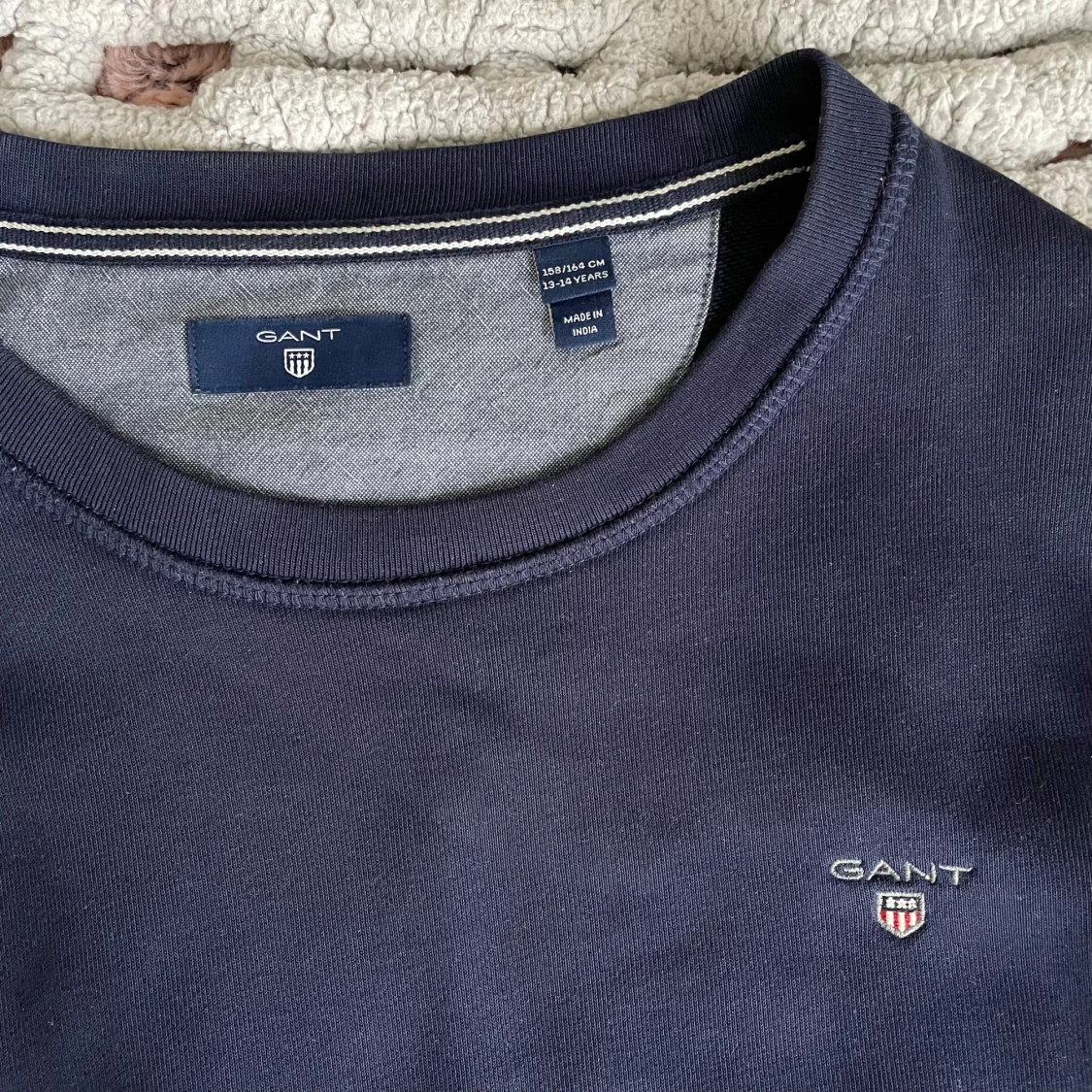 Mörkblå sweatshirt från GANT - 3