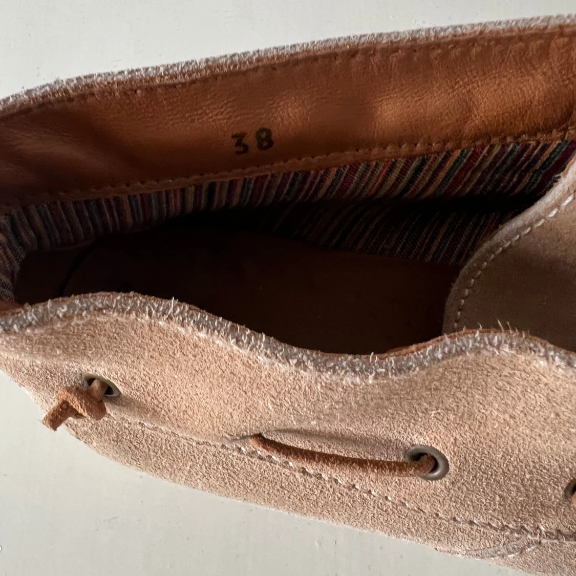 Beige mocka seglarskor Peak Performance - 2