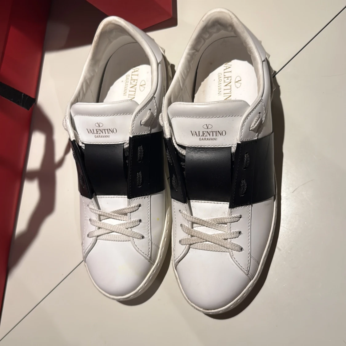 Valentino Garavani open