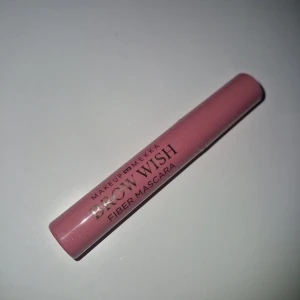 Brow mascara - Helt ny fiberbrynmascara som är utformad för att ge fylligare och mer välformade ögonbryn. Den innehåller små fibrer som bygger volym och en formula som hjälper till att hålla brynen på plats under dagen. Den beskrivs som en snabb och enkel lösning för att få välformade bryn.