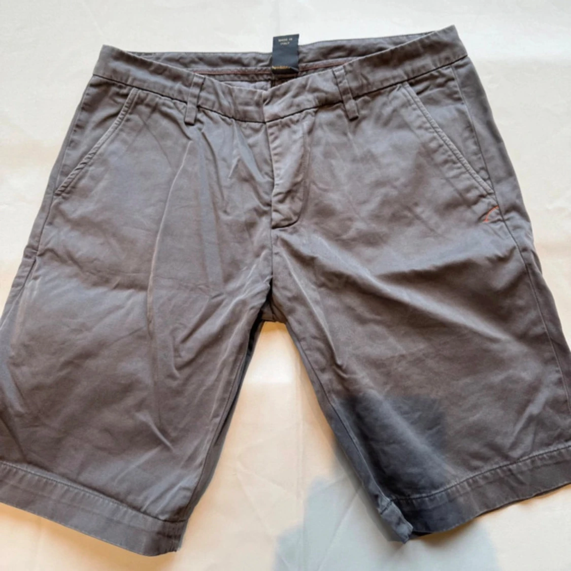 Gråa shorts från Dondup i bomull