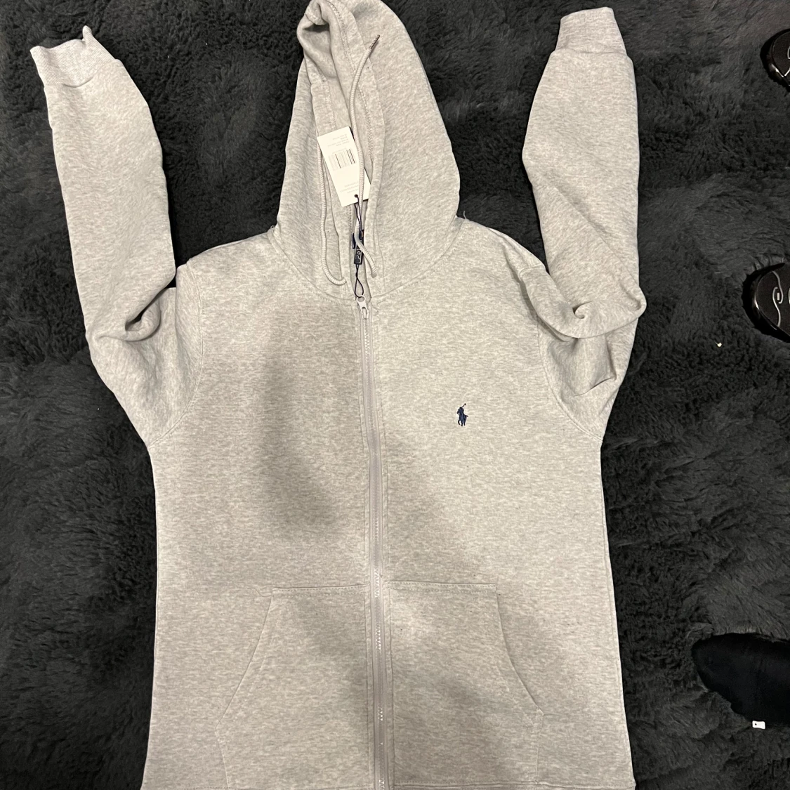 Grå hoodie från Polo Ralph Lauren - 1