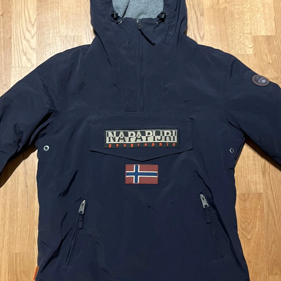 Mörkblå vinterjacka från Napapijri