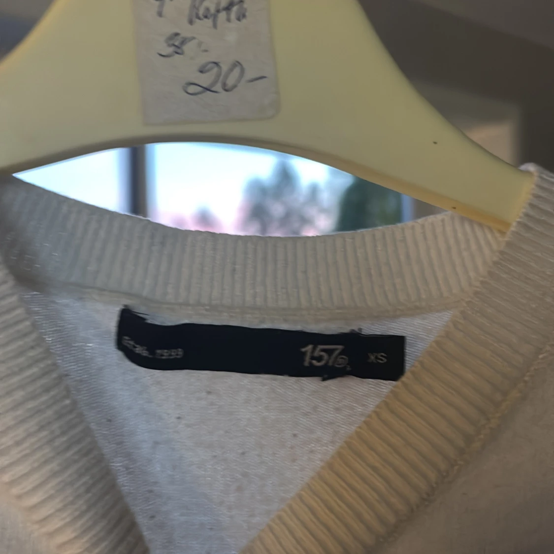 Vit kortärmad tröja från 157 - 1