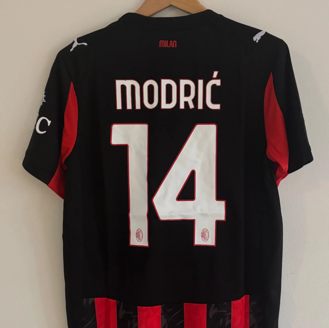Modric fotbollströja AC Milan 25/26