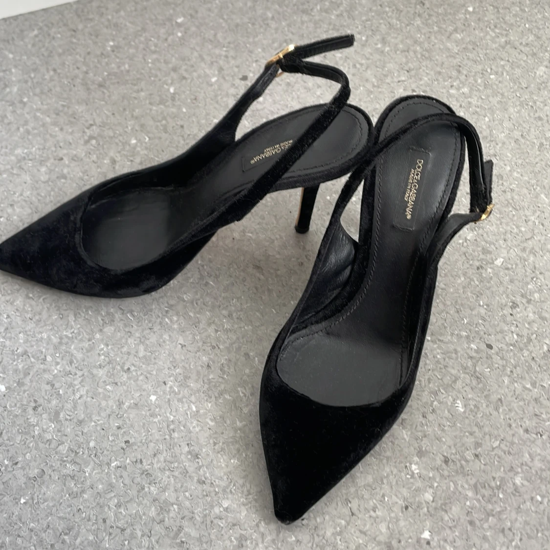 Svarta pumps från Dolce & Gabbana - 2