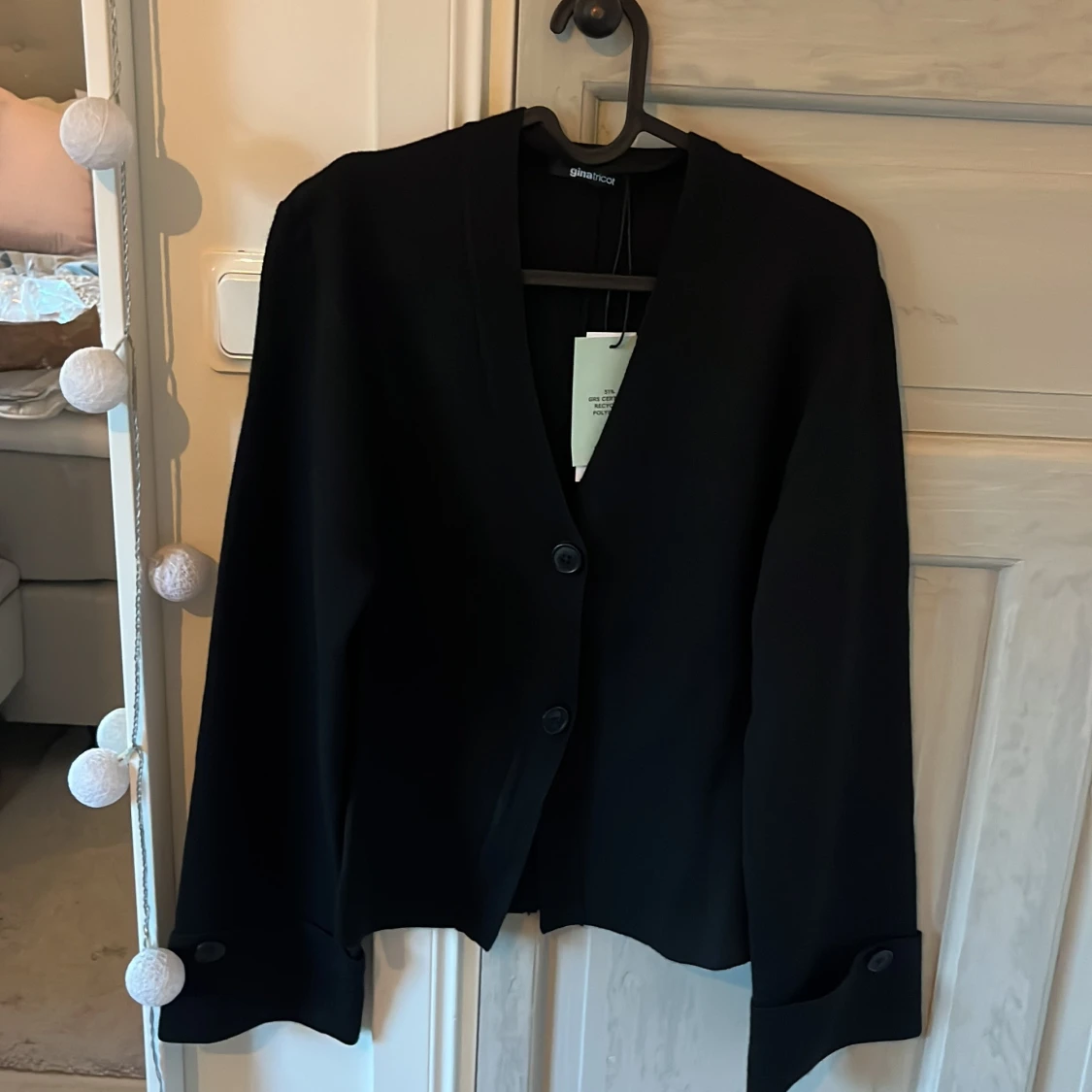 Svart kofta från Gina Tricot, S