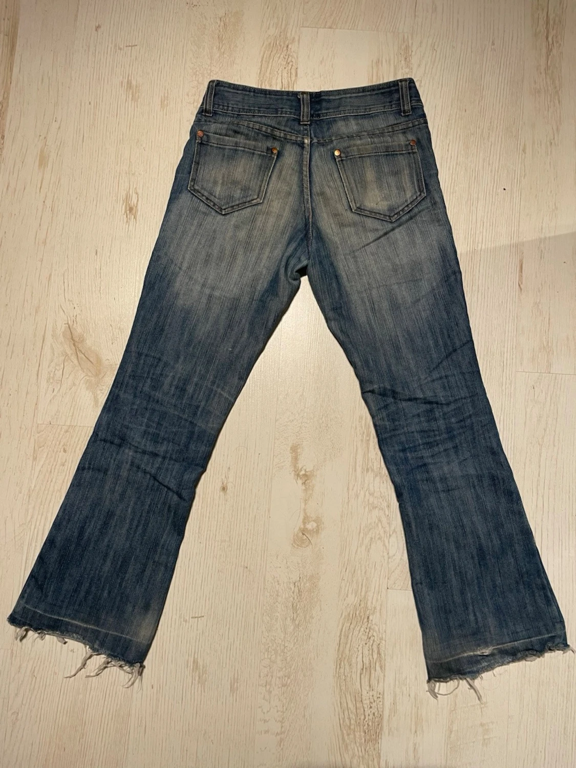 Blå bootcut jeans  - 3