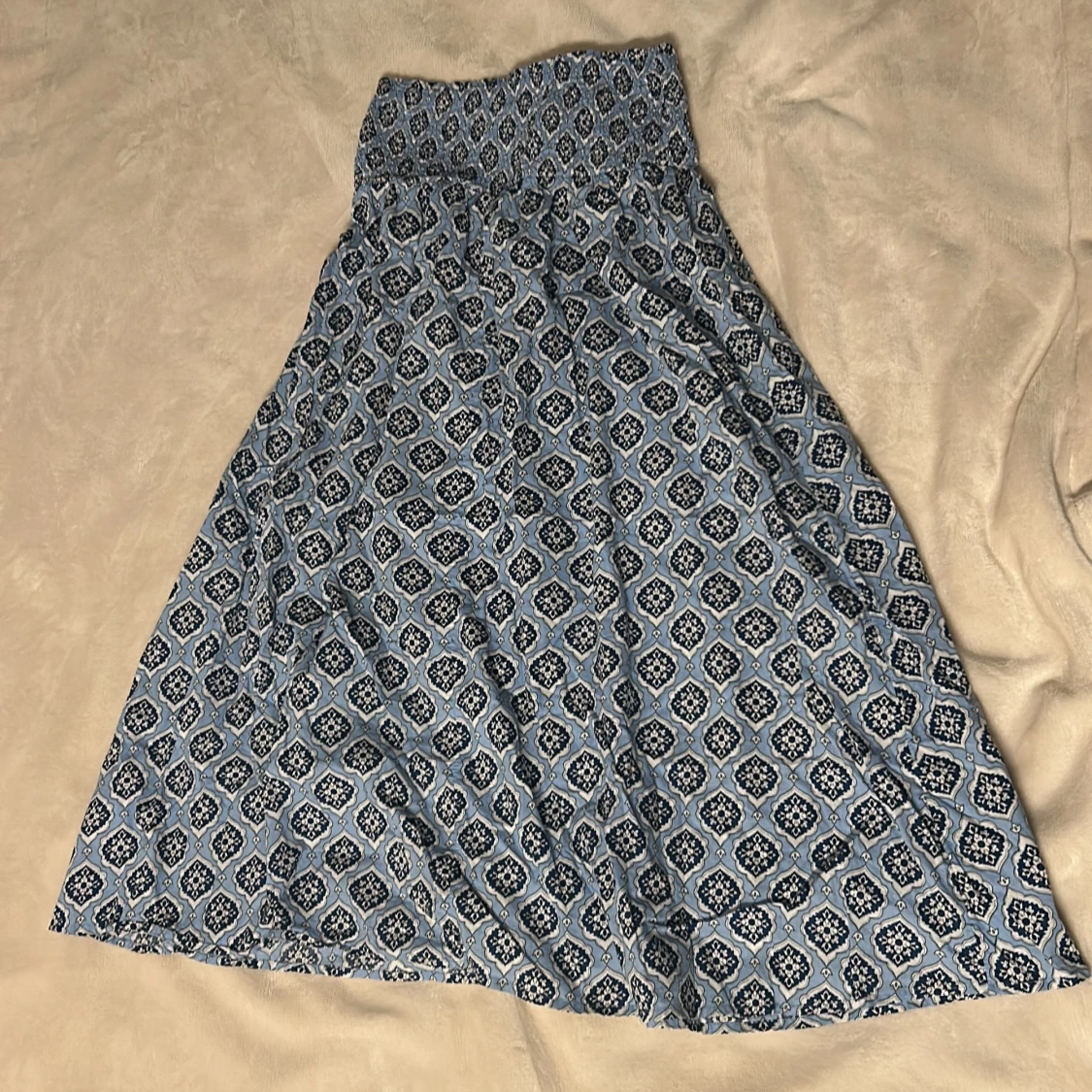 Vacker lång kjol - 1