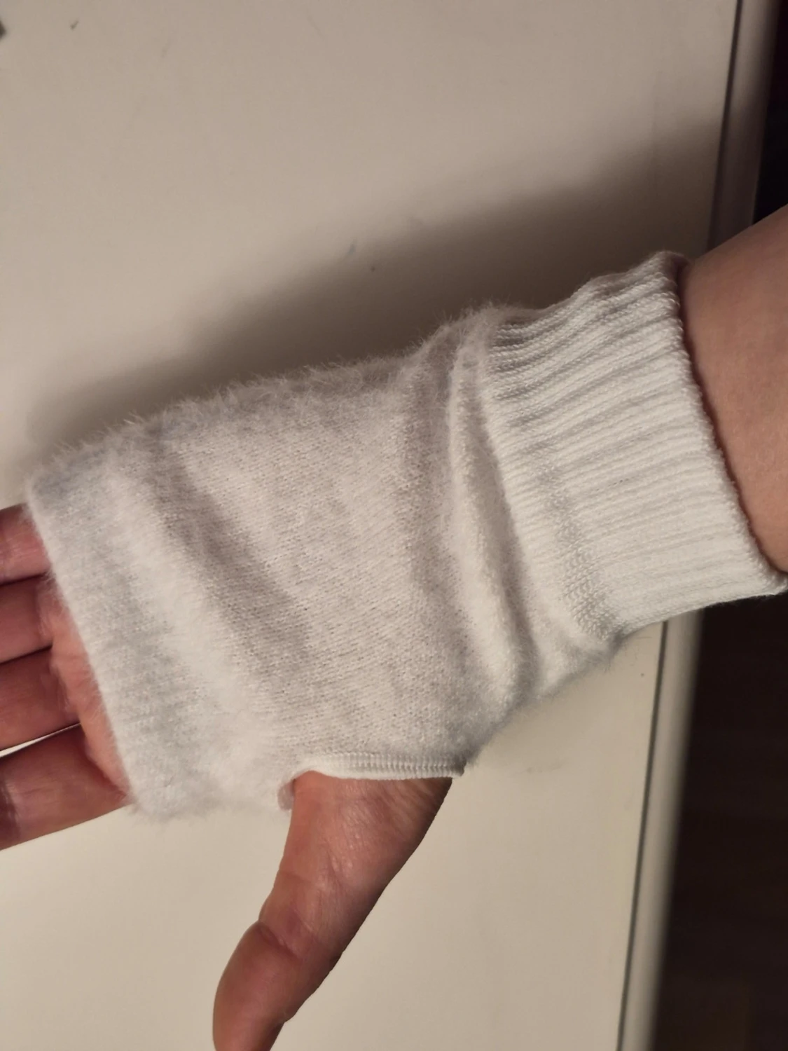  Helt nya Vita stickade handledsvärmare - 5