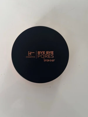 It cosmetics bronzer  - Färg: Beach