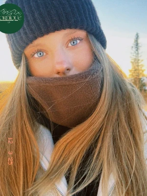 Lindvallen  - Våran bruna fleece buff❄️(går inte att förhandla priset 