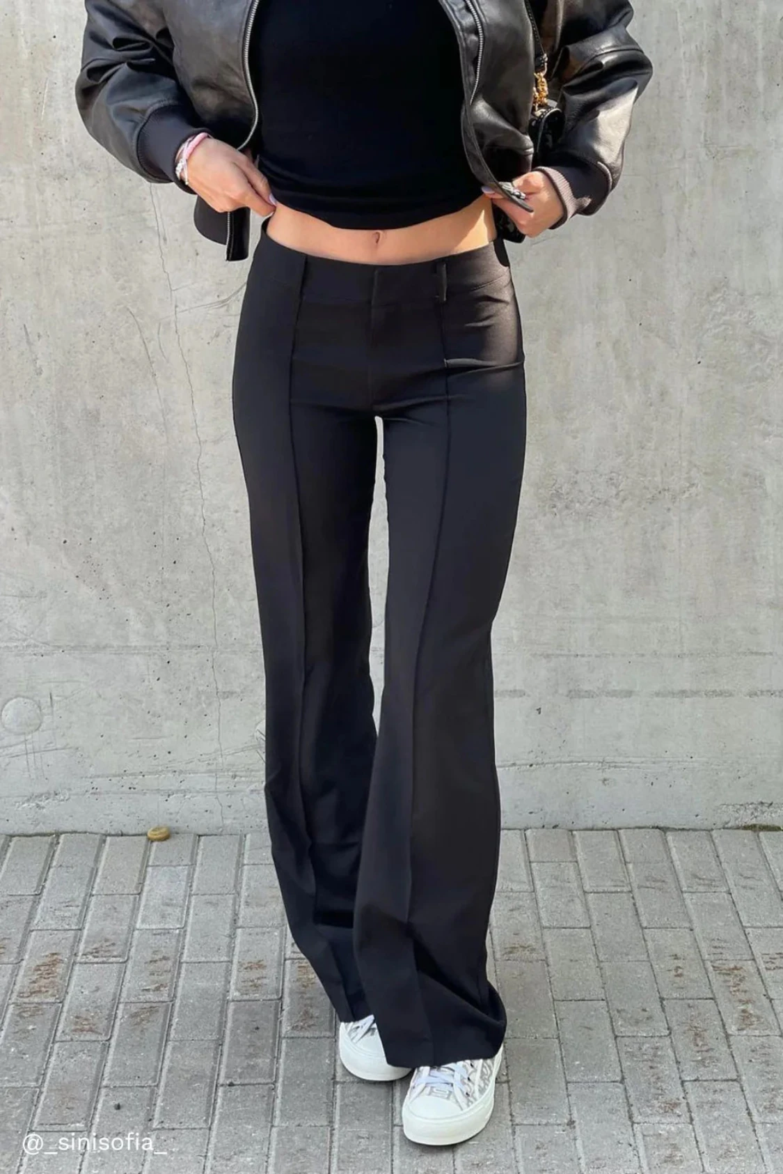 Svarta lågmidjade kostymbyxor