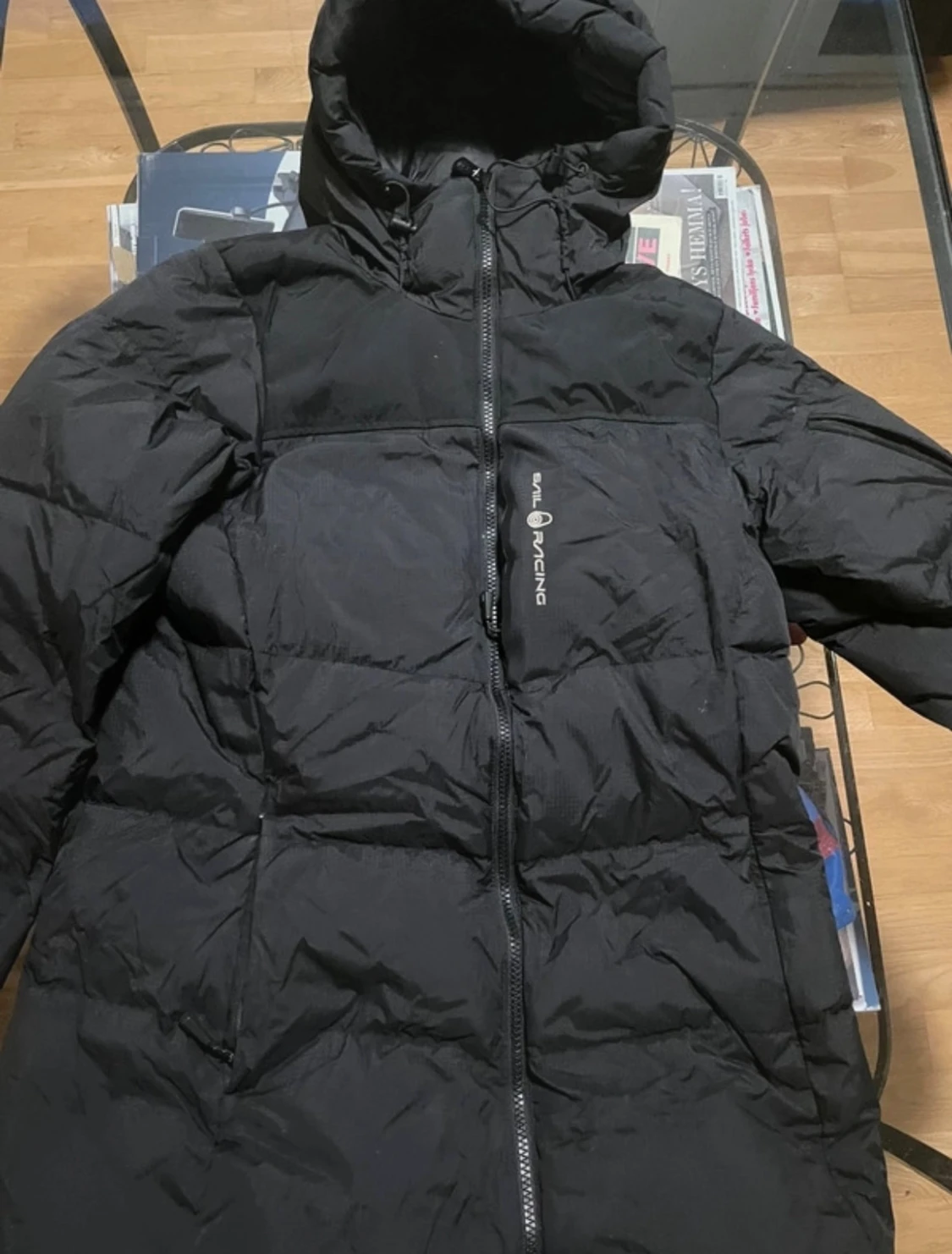 Svart dunjacka från Sail Racing - 2