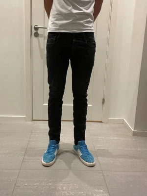 Replay Jeans - Säljer nu dessa Replay jeans, W32 o L32, skriv för fler bilder/frågor🙌🏼