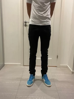 Replay Anbass Jeans - Säljer nu dessa Replay Anbass Jeans, W31 o L34, skriv för fler bilder/frågor🙌🏼