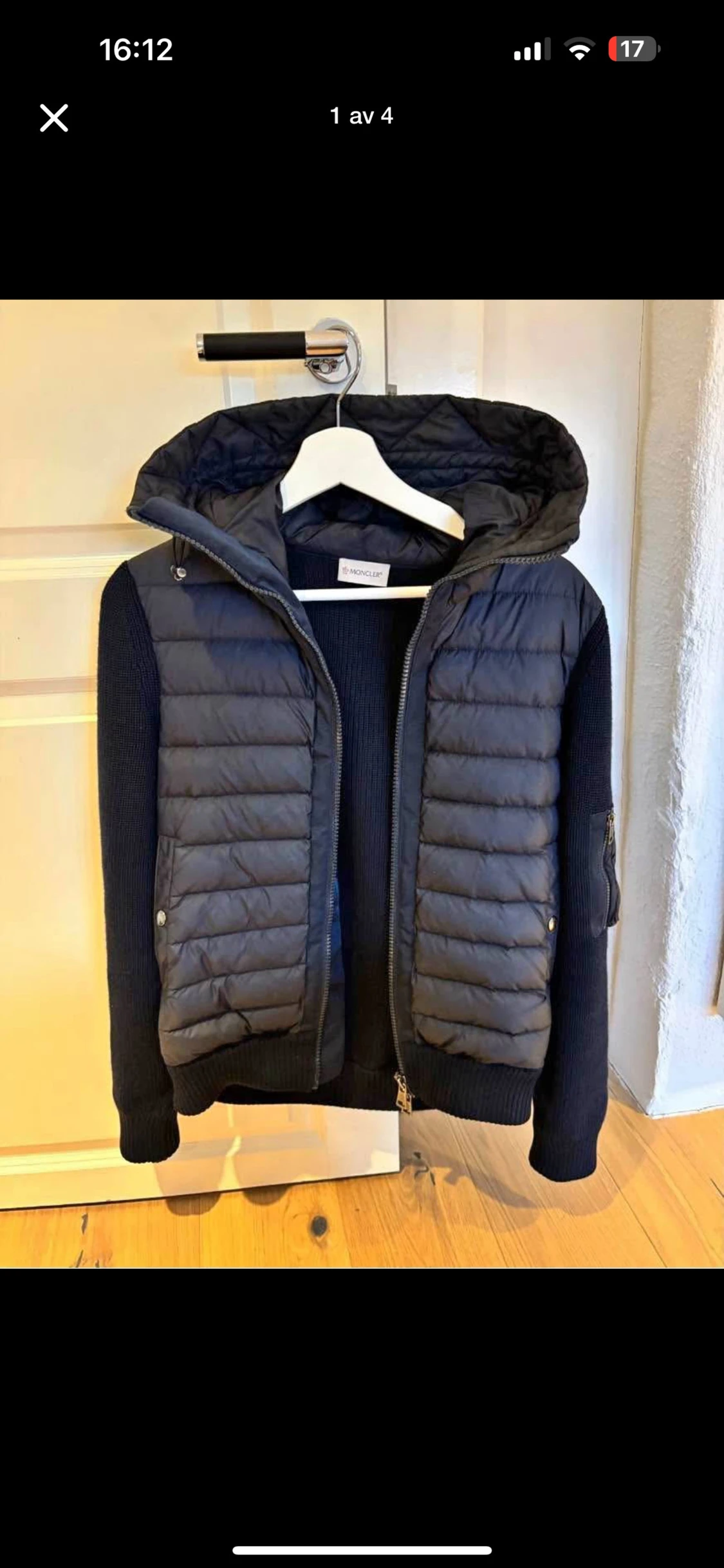 Svart pufferjacka från Moncler