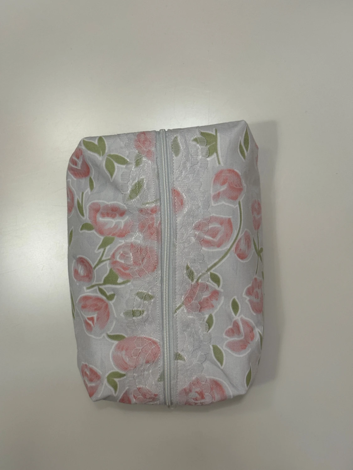 Handgjord necessär av second hand tyger - 1