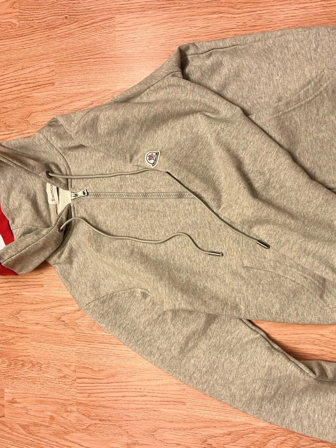 Grå kofta från moncler - 2