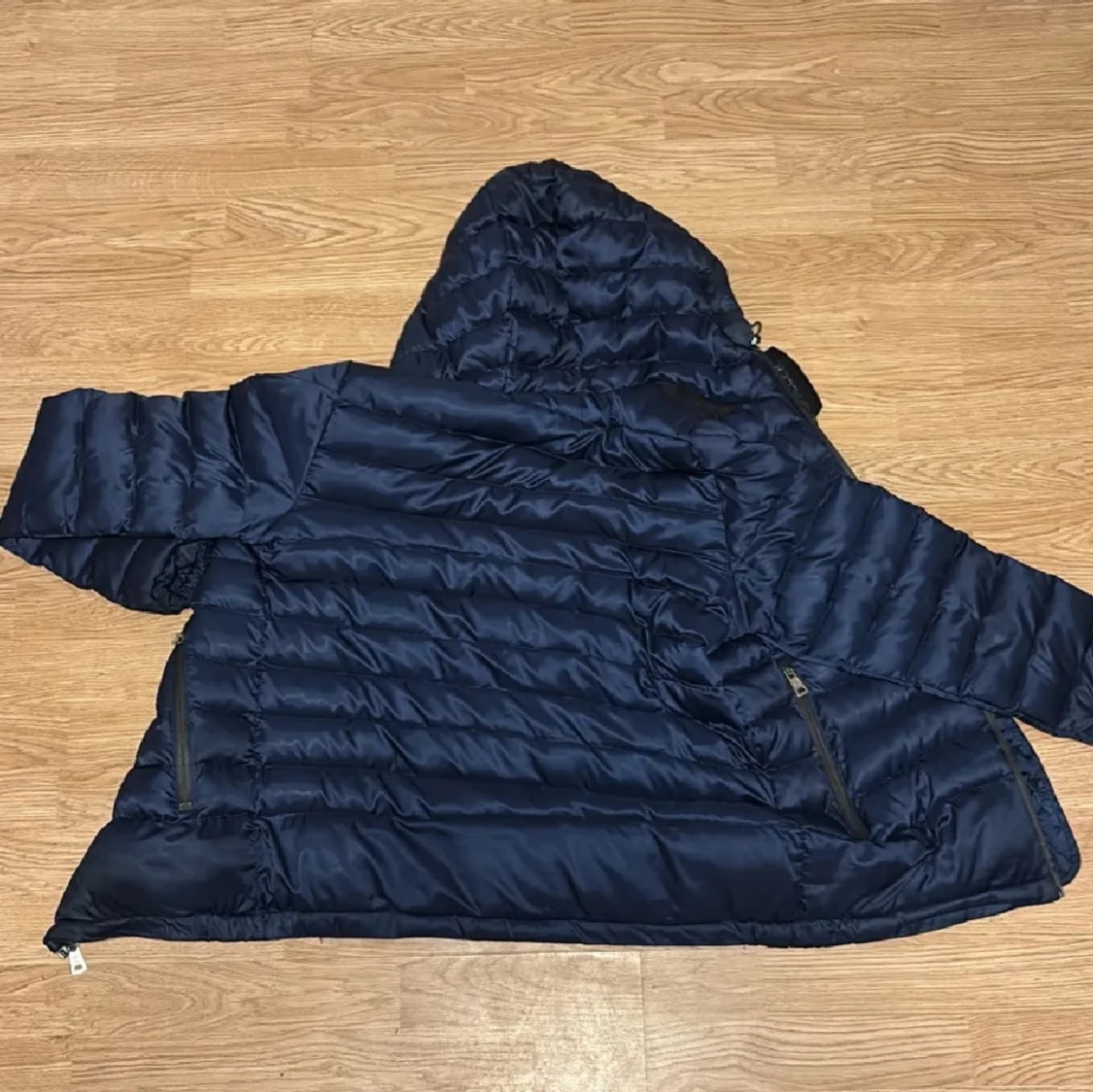 Mörkblå dunjacka från Moncler - 2