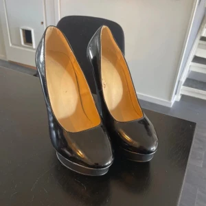 Hög klackar  - Passar inte 