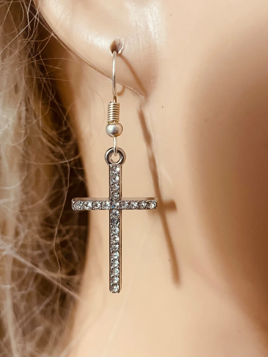 By prisförslag- 1 st kors diamanter örhänge