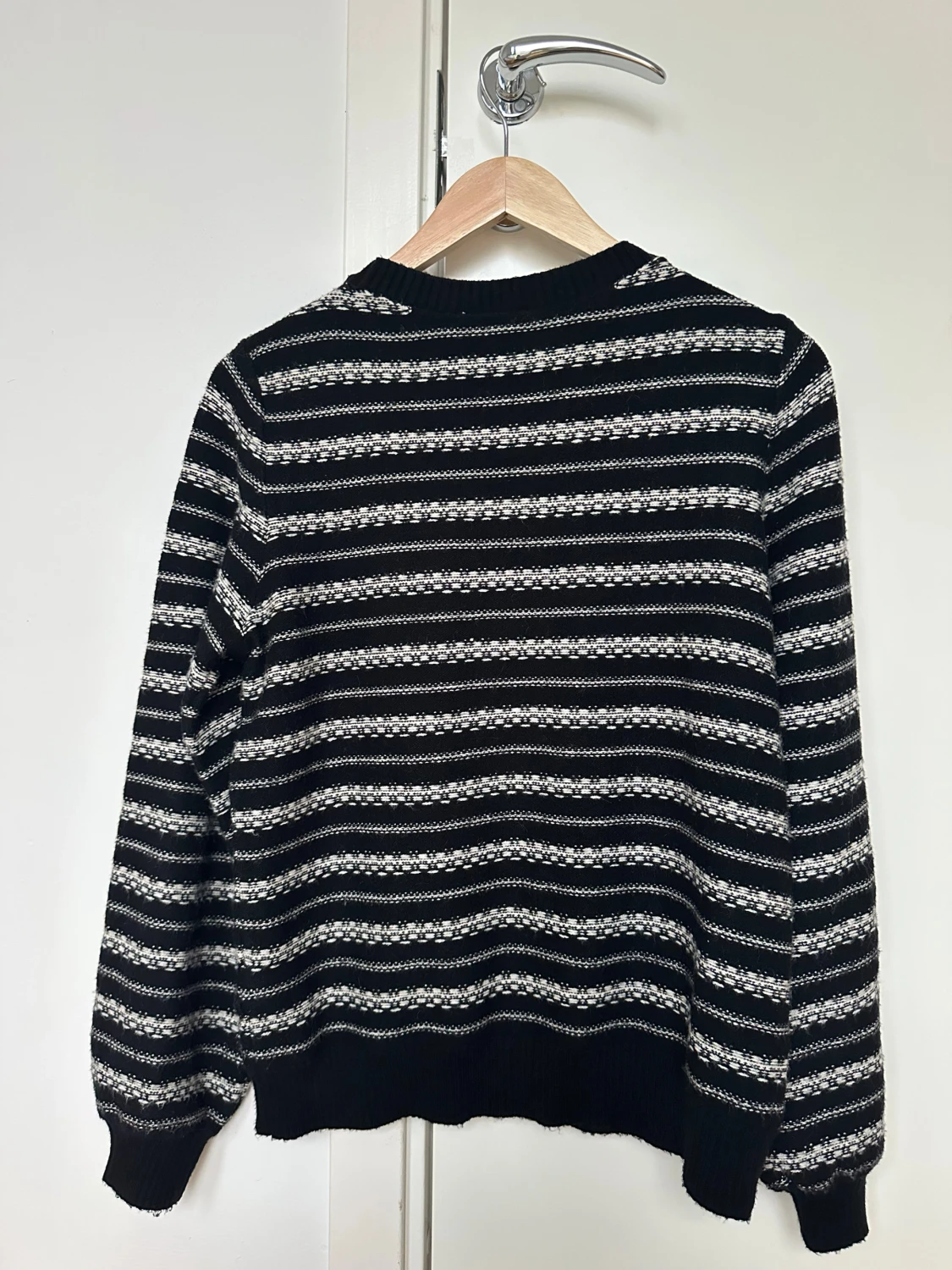 Stickad tröja från Vila - 1