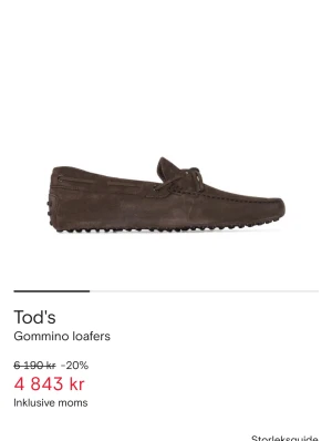 Tod’s loafers - Super snygga loafers i storlek 42 ny pris drygt 5000kr köpte de från NK använde de ett eller två par gånger och har ingen nytta av skorna längre.