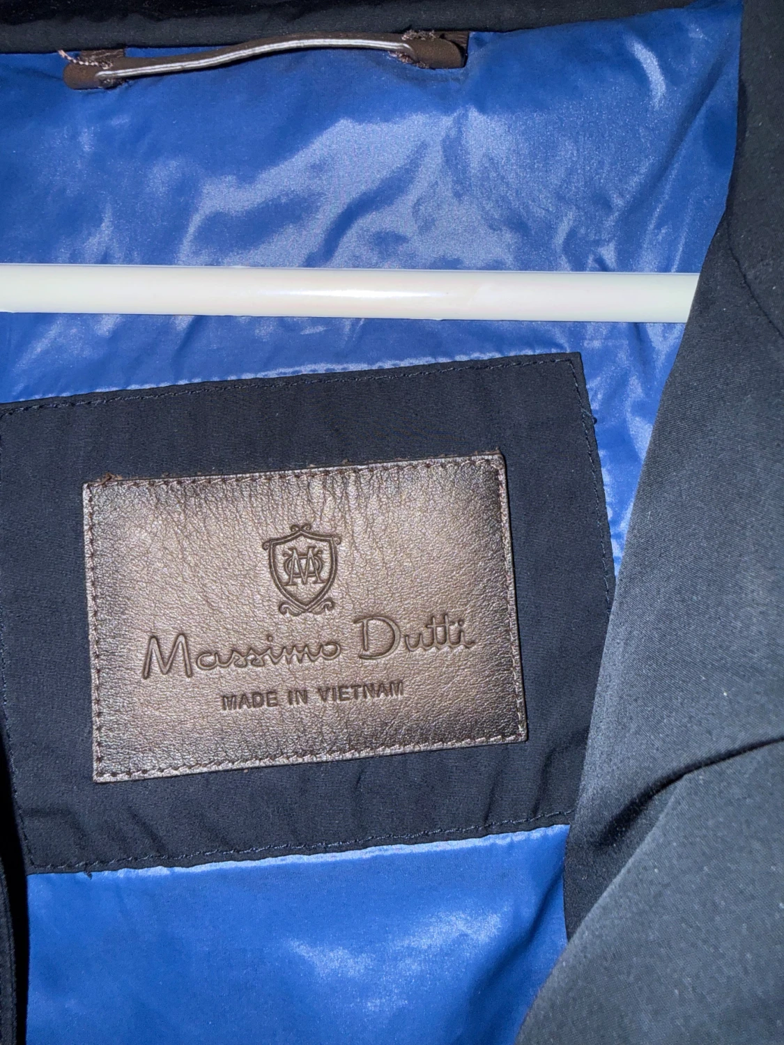 Svart vindjacka med huva från Massimo dutti  - 4