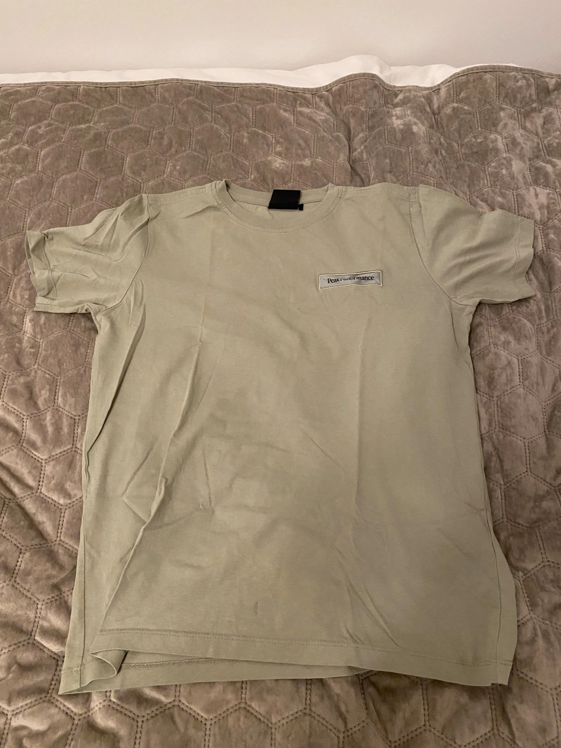 Beige Peak Performance t-shirt - 1