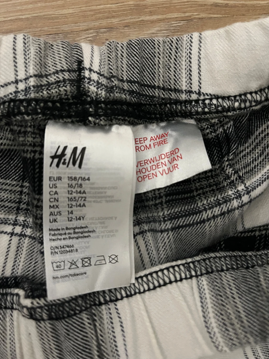 Rutig byxa från H&M i svartvitt - 2