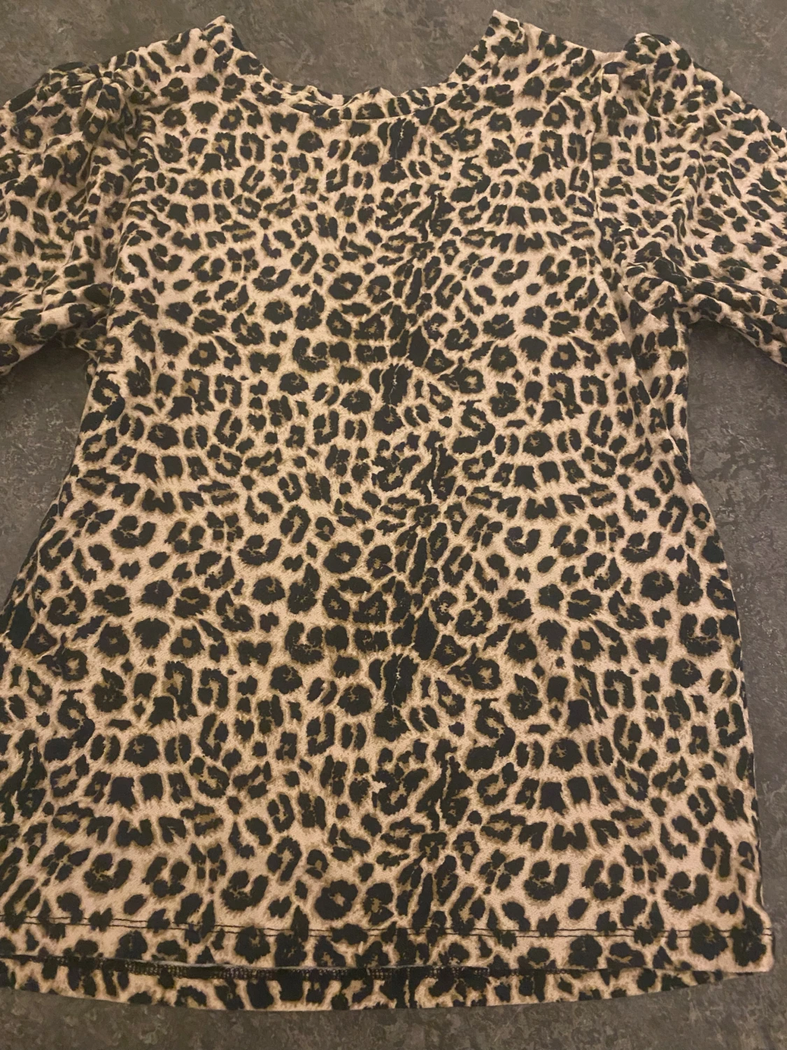 Leopardmönstrad kort klänning XS - 1