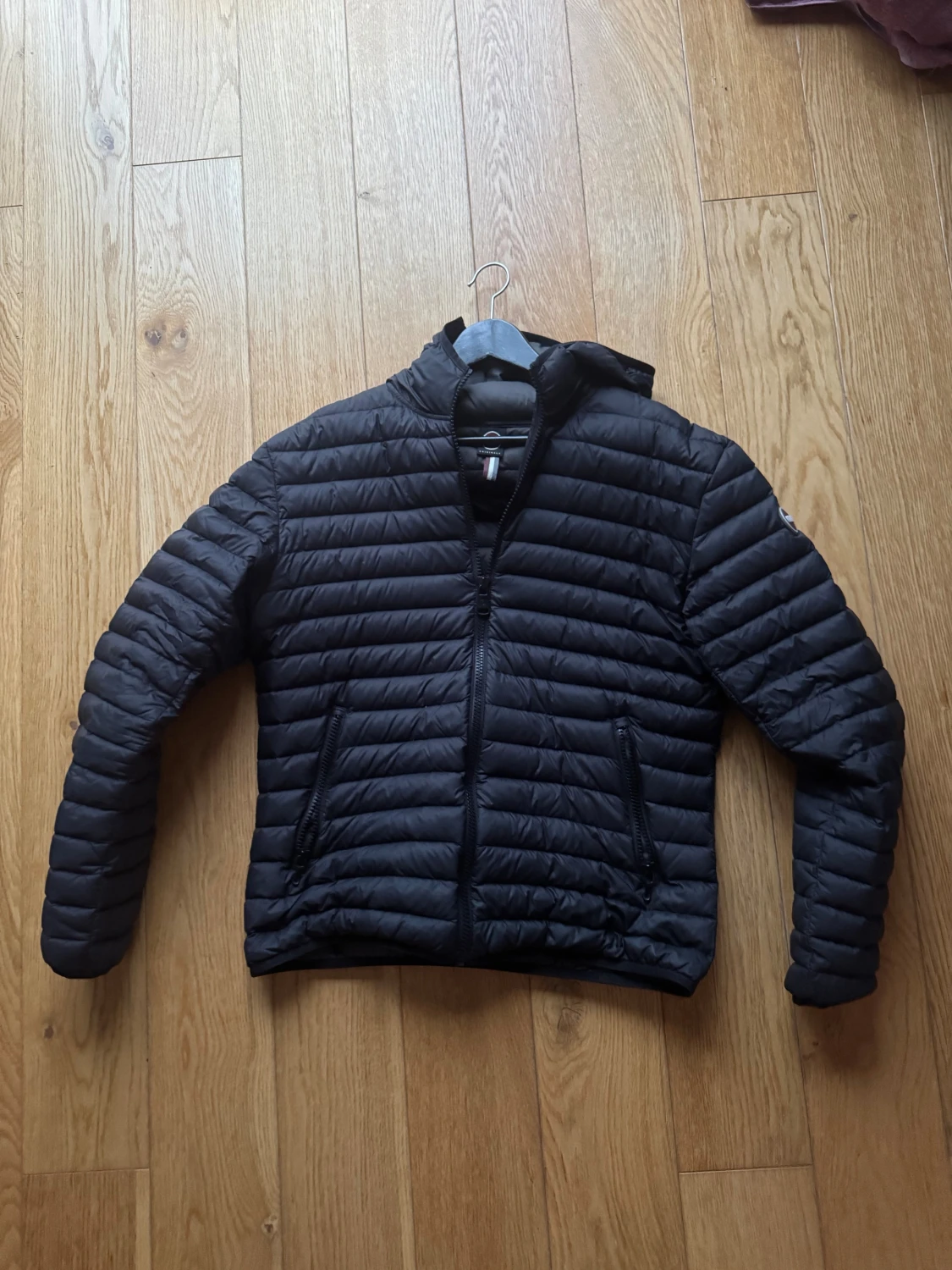 Svart dunjacka från Colmar Originals