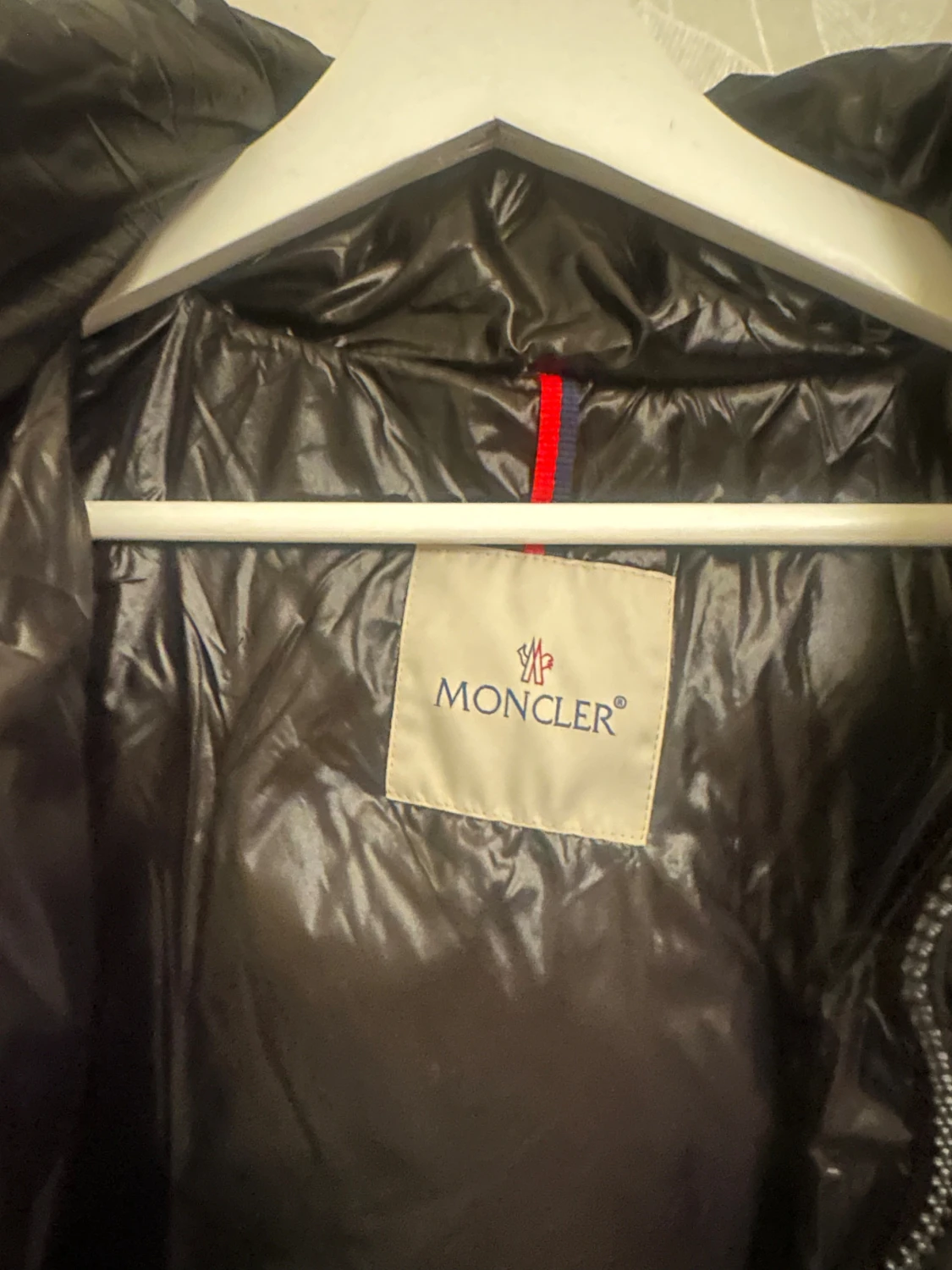 Svart Moncler pufferjacka med huva - 2