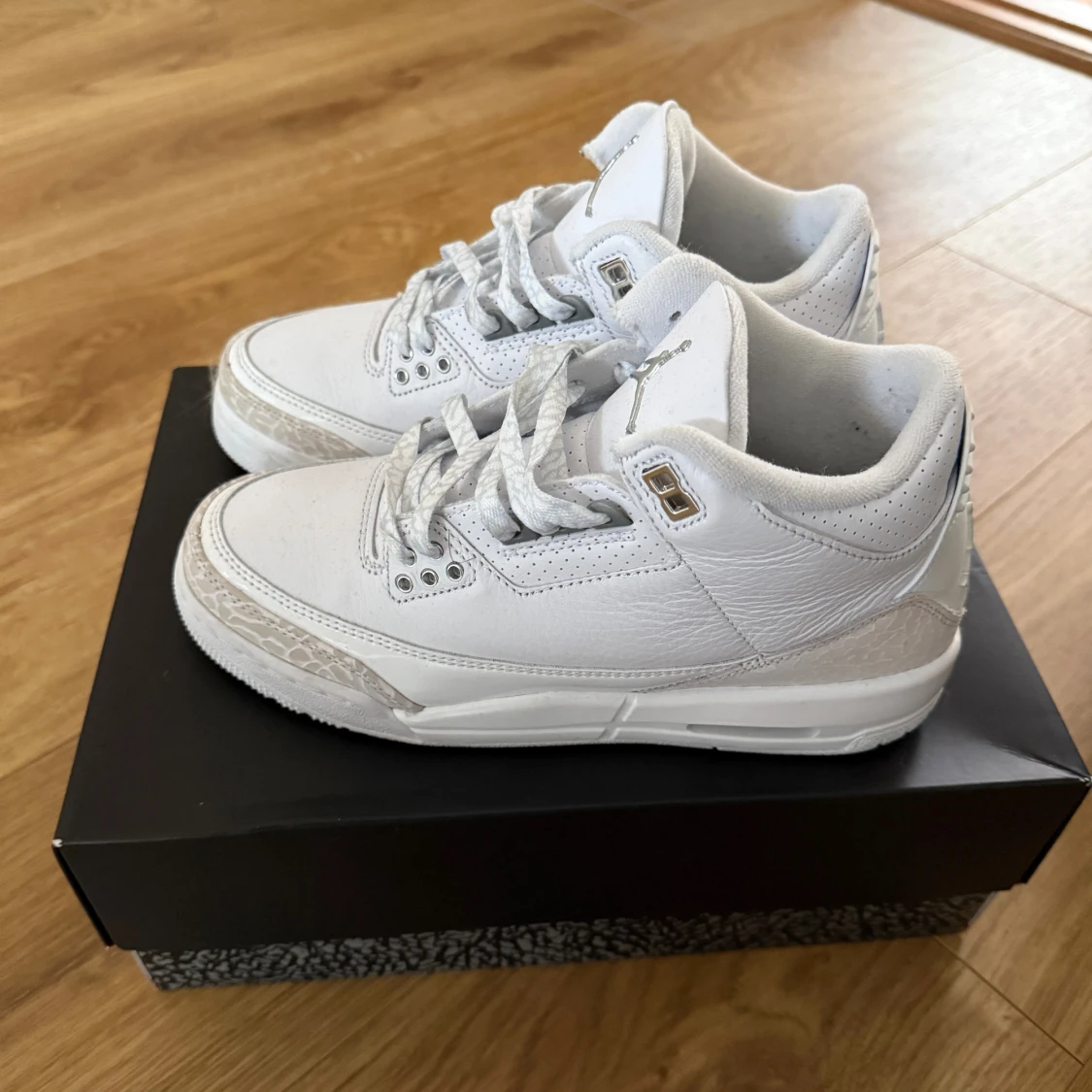 Nike Air Jordan 3 Retro Vit/beige - 1