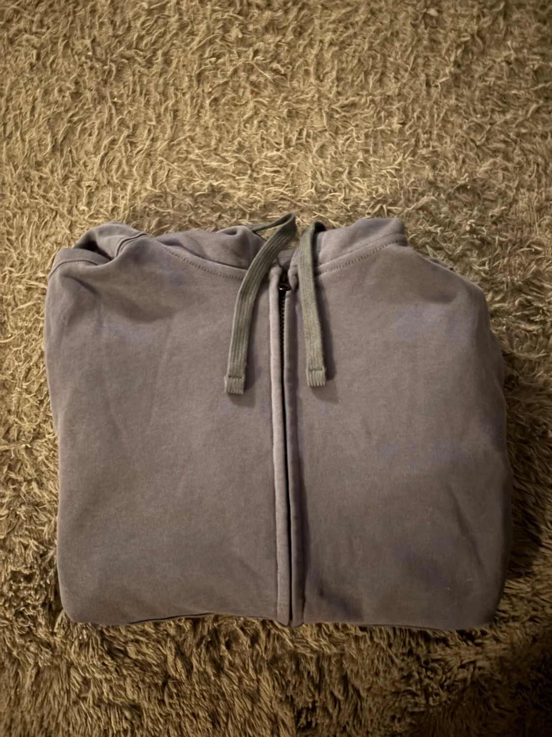 Grå hoodie från Stone Island - 2