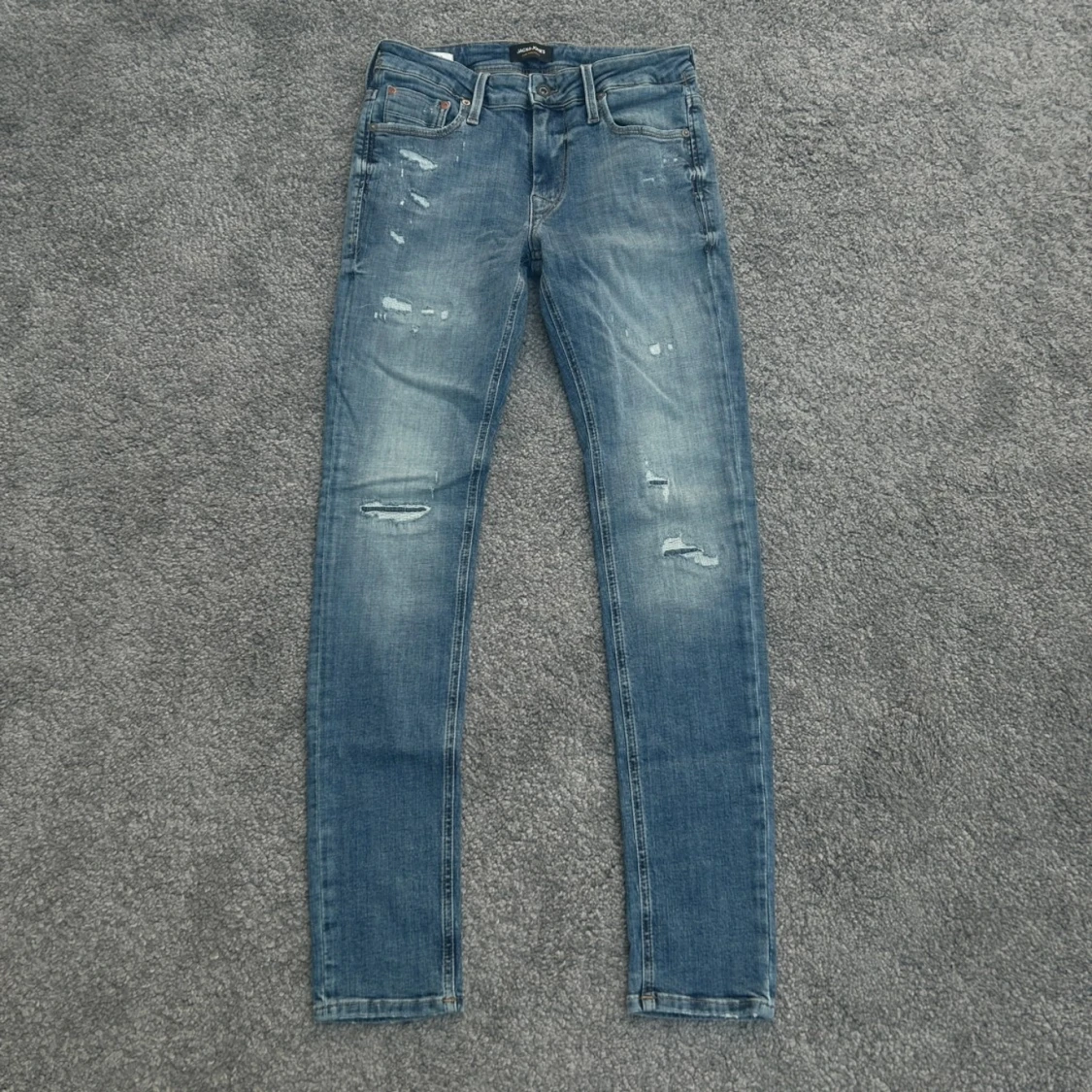 Ljusblåa jeans från Jack and Jones W29/L32 - 1