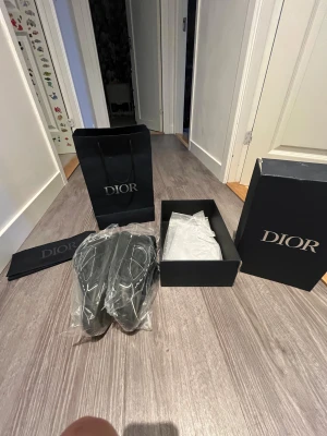 Diorb30 - Bra skick, priset kan diskuteras, allt ingår 